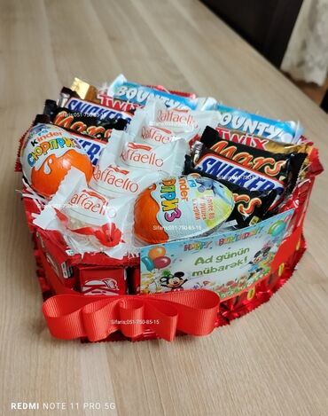 Şokolad buketləri: Kinder buketleri ve sebetleri sifarisle hazirlanir Sifarisler en az 1 — 2