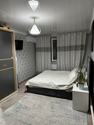 кровать полуторка с матрасом купить недорого: Спальный гарнитур, цвет - Серый