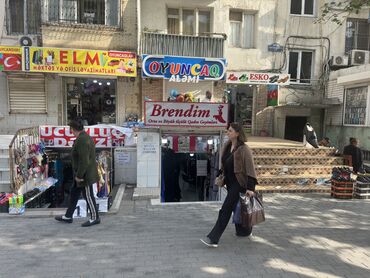 biznes: Salam, təcili hazir bi̇znes satılır! Mağaza memar əcəmi metrosu ilə