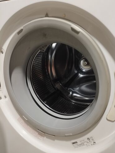 Стиральные машины: Стиральная машина Zanussi — 2