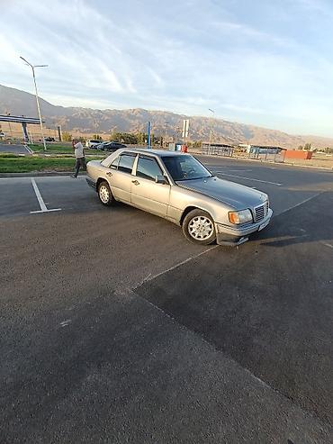 аварийная мерс 210: Mercedes-Benz W124: 1989 г., 3 л, Механика, Дизель, Седан — 3