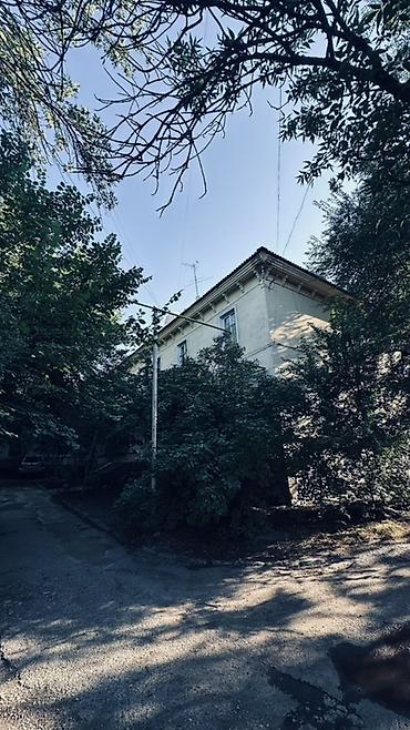 меняю на кв: 2 комнаты, 53 м², Сталинка, 2 этаж — 1