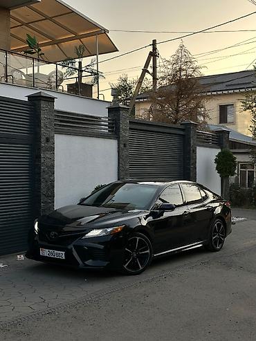 ram 2500: Toyota Camry: 2018 г., 2.5 л, Автомат, Бензин, Седан — 6
