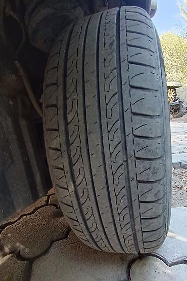 шины новые r17 225 50: Продам резину без дисков! размеры 185/60R15. три шины без дисков! — 4