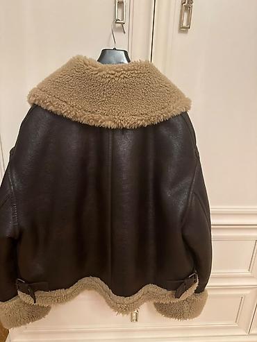plaş cadır: Üst geyimlər hər biri endirimlə satılır. Bershka trench Zara üst geyim — 4