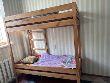 Детская мебель: Двухъярусная кровать дерево, красивая удобная, продаём потому что
