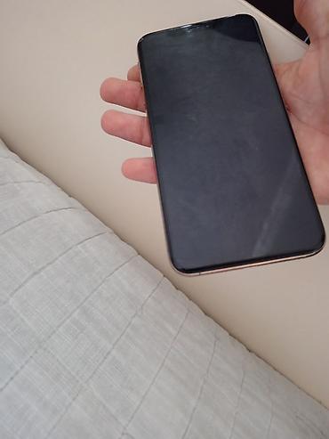 iphone 11 pro max qiymeti bakida: IPhone Xs Max, 256 GB, Qızılı, Face ID — 2