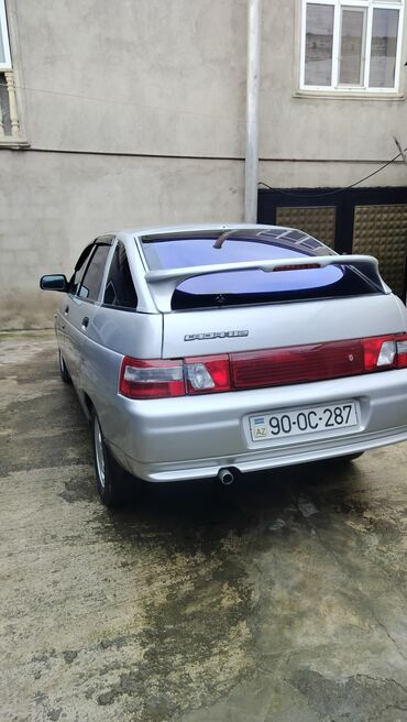 VAZ (LADA): LADA 2112 (VAZ 2112) – gümüşü rəngdə, 5 qapılı hetçbek — 5