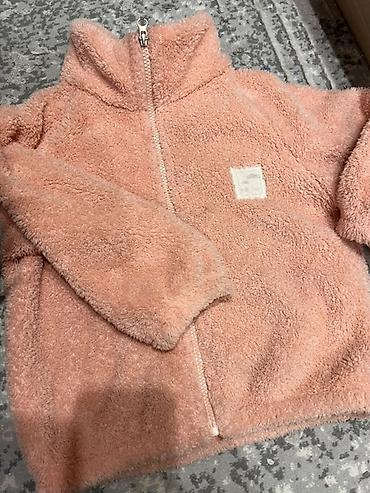 шерпа: Детская флисовая кофта UNIQLO, размер 110. - Модель: мягкий плюшевый — 3