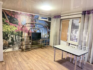 Продажа квартир: 4 комнаты, 138 м², 4 этаж, Старый ремонт — 1