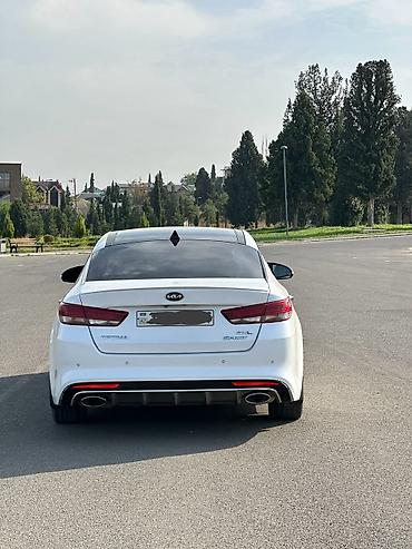 renaut 19: Kia Optima: 2 l | Sedan — 3