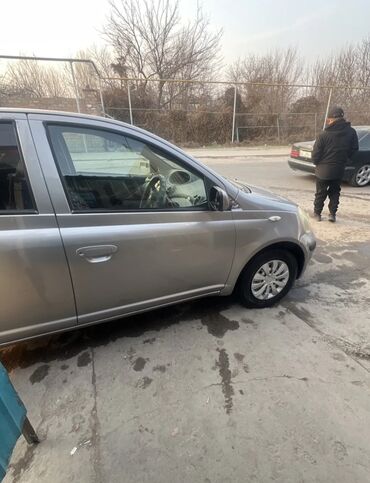 Toyota: Toyota Vitz: 2002 г., 1.3 л, Автомат, Бензин, Хэтчбэк — 12