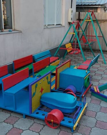 качеля для сада: Игравой комплекс для детского сада . Турники качели песочницы