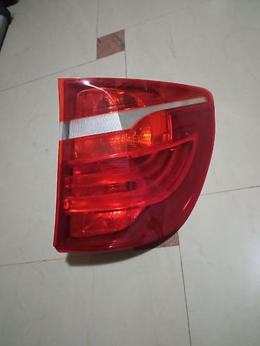pojas u boji za auto: Zadnje desno svetlo (spoljni deo) – BMW X4 F26 - Proizvođač — 1