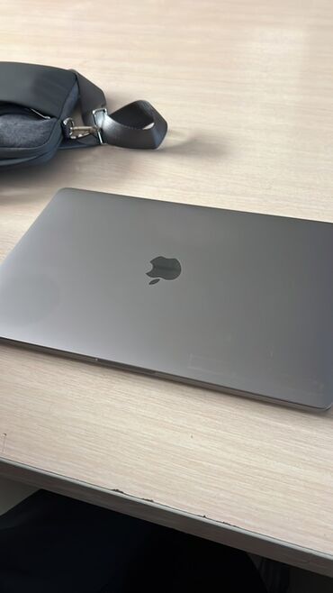 сколько стоит макбук эйр: Ноутбук, Apple, 8 ГБ ОЭТ, Apple M1, 13.3 ", Жумуш, окуу үчүн, эс тутум SSD