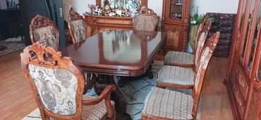 Qonaq otağı dəstləri: İşlənmiş, Masa və oturacaqlar, Kredit yoxdur, Malayziya