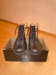 женские ботильоны со шнуровкой: Размер: 39, цвет - Коричневый, Б/у