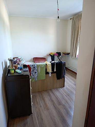 квартирный дом: Продаётся жилой дом с двором и капитальным ограждением. Описание: - — 9
