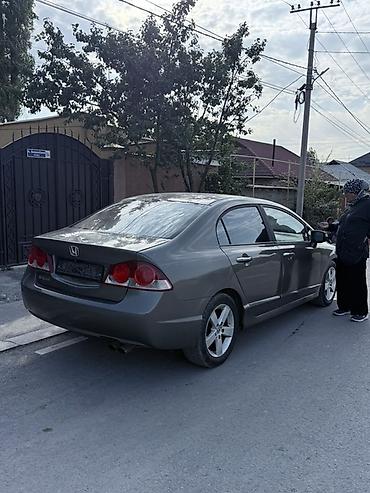 Honda Civic: 2007 г., 1.8 л, Автомат, Бензин, Седан