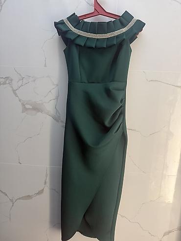 Qadın gecə/ziyafət geyimləri kolleksiyası - Model 1: Zümrüd-yaşıl