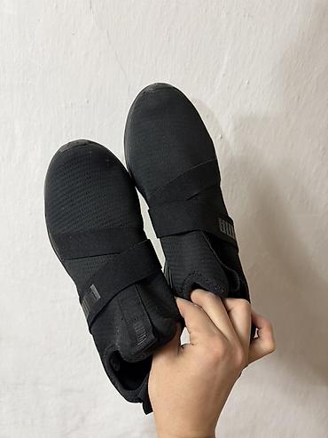 puma 39: Кроссовки, 39, Puma, Б/у, цвет - Черный, Самовывоз — 1
