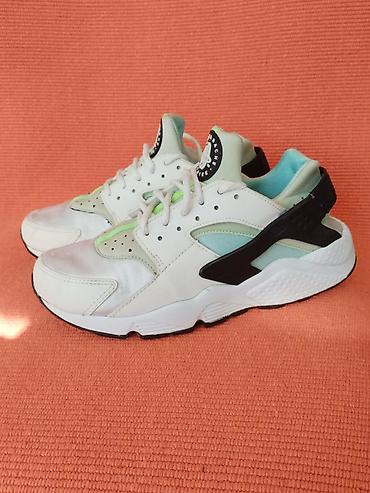 skechers beograd: NIKE HUARACHE RUN I patike broj 40, kao br 39 Duzina unutrasnjeg — 1