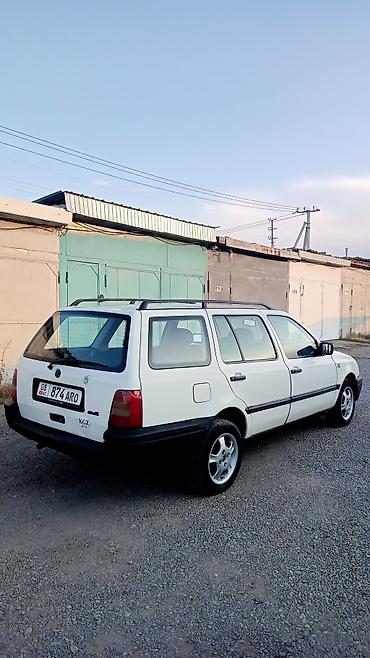 раф читири: Volkswagen Golf: 1994 г., 1.8 л, Механика, Газ, Универсал — 3