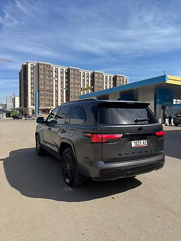 Toyota: Toyota Sequoia: 2023 г., 3.5 л, Автомат, Гибрид, Внедорожник — 5