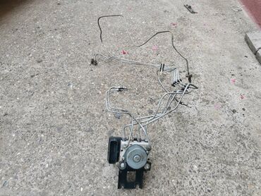 Auto delovi: ABS sistem kocenja Lada 21214i Niva,2012 godina. Polovno, kao novo — 2