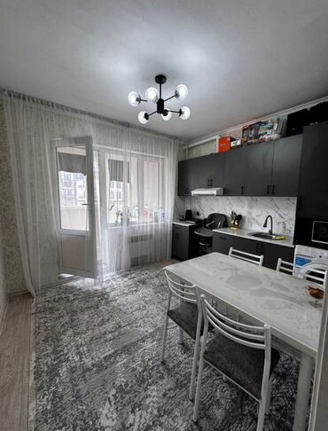 бишкек квартиры продажа: 2 комнаты, 53 м², 106 серия улучшенная, 8 этаж, Евроремонт