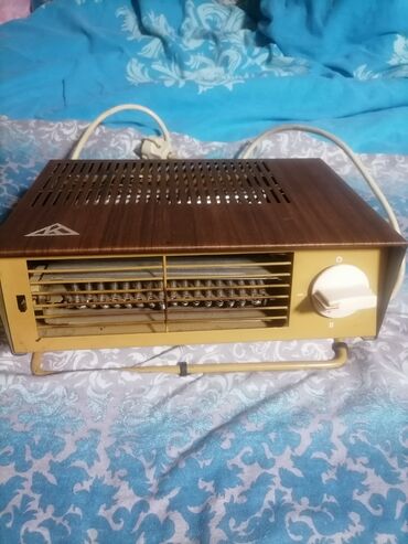 Kaloriferi: Grejalica KONTAKT Zagreb duvaljka 2000 w ispravna
 Mirjevo — 3