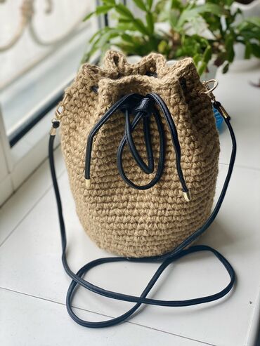 вязаные сумки из трикотажной пряжи: Сумки вязаные очень качественные и необычные В наличии и на заказ