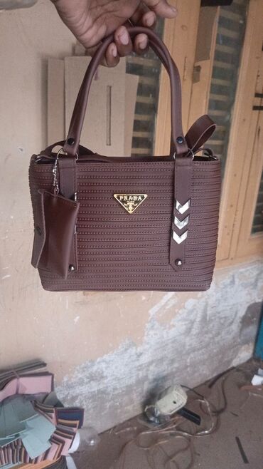 очки со сменными линзами: Классическая сумка, Prada, Турция, Материал: Искусственная кожа, Съёмный кошелек, Женские, Новый