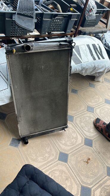 Радиаторы: Радиатор охлаждения двигателя Радиатор радиатора радиаторы Все виды — 7