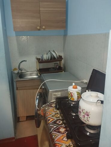 Ev üçün digər mallar: Təmiz, Səliqəli və ailə üçün tam uyğun ev kirayə verilir! Ev 1 — 4