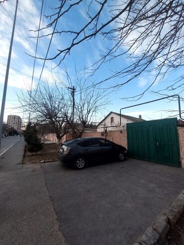 sumqayit 2 ci mikrorayon: 4 sot tecili satilir ev qarışıq senedlerde qaydasinda Teze corat cüme