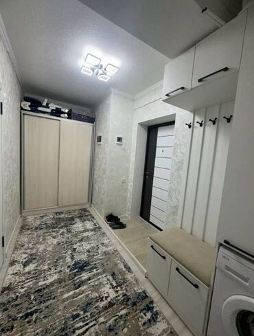 батир ак орго: 2 комнаты, 43 м², Элитка, 3 этаж, Евроремонт