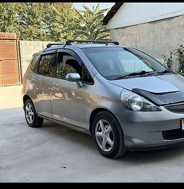 car kg: Хонда фит алам жакшы состоянодо болсо сурот видолорун жонотсонор болот — 1