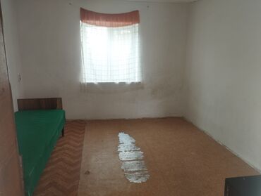 срочно продаю дом маевка: 35 м², 2 комнаты, Парковка, Забор, огорожен