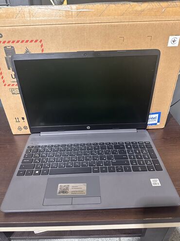 hp laptop 15 da1031nia: Yeni HP 15.6 ", Intel Core i5, 512 GB, Ödənişli çatdırılma