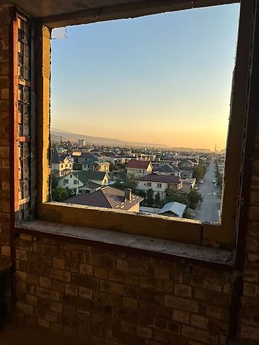 кок талаа: 🏡 Продается 1-комнатная квартира в ЖК «Бавария» 📍 Локация: район ТЦ — 3