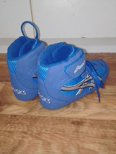 Patike: ASICS dečije rvačke patike – broj 33 - Model: visoki profil sa — 14