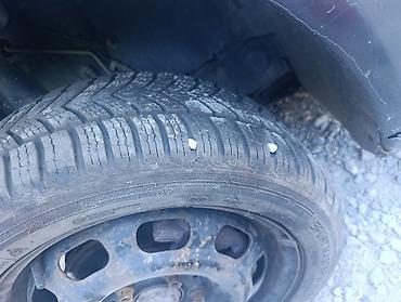 gume 8.25 15: Alu felna Mercedes + zimska guma - Originalna aluminijumska felna — 2