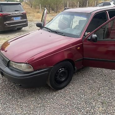 Daewoo Nexia: 2007 г., 1.6 л, Механика, Бензин, Седан