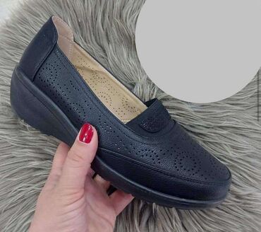 mokasine ženske zara: Loafers