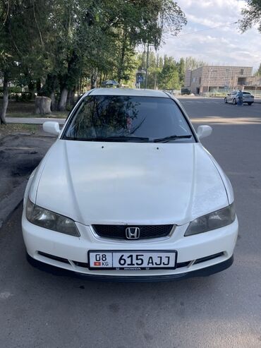 дешевые авто машины: Honda Accord: 2001 г., 2 л, Автомат, Бензин, Седан