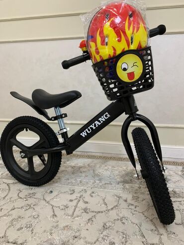 купить велосипед для ребенка 4 года: Беговел . Новые!! В наличии в малом коллективе! Успейте купить. Цена