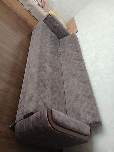 Ev üçün mebel: Divan satılır. 2.7 metr uzunluğundadı.Az işlənib.Otağın ölçüsünə uyğun — 2