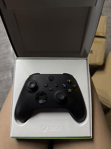 джойстик xbox series s: Геймпад Xbox Wireless Controller (новая версия) - Цвет: Carbon Black — 1