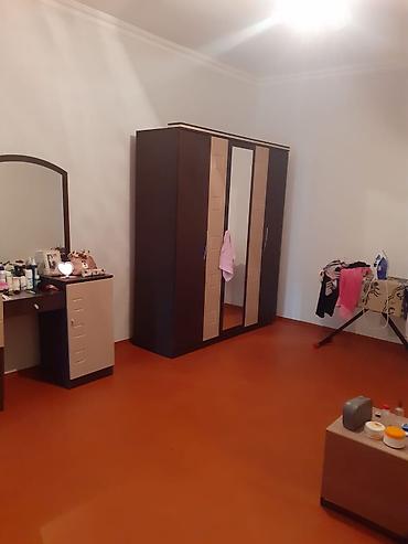 xırdalan 3 otaqlı evlər: Bakı, Suraxanı, 3 otaqlı, Köhnə tikili, m. Qara Qarayev, 100 kv. m — 4